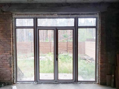 Заміна вікон, пошкоджених внаслідок воєнних дій в смт Гостомель