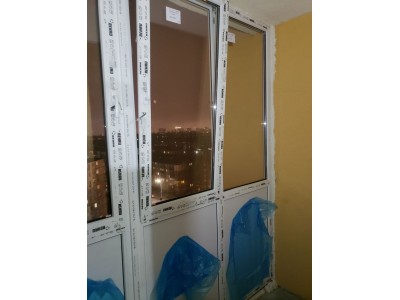 Засклення балконів в ЖК Karaway Tower